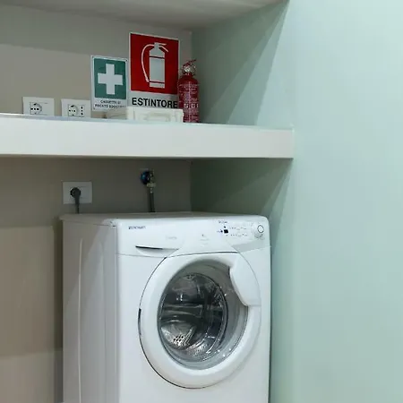 Beautiful In San Giovanni Close To Colosseo Apartment *